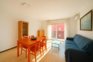 Appartement à Cerdanyola Sud. Estupendo piso de grandes dimensiones en cerdanyola!!