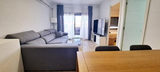 Pis a Sant Adrià Nord. Piso totalmente reformado y amueblado junto ayuntamiento!!!