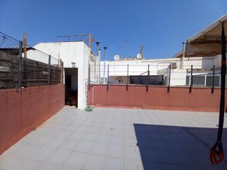 Appartamento in Els Molins. Pisazo de grandes dimensiones en los molinos con terraza