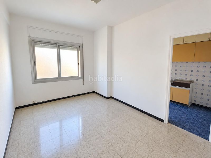 Foto 7b0b1500-52bd-471f-9d90-f516a9919e4f. Piso oportunidad!! piso con ascensor junto a cami del mig! en Mataró