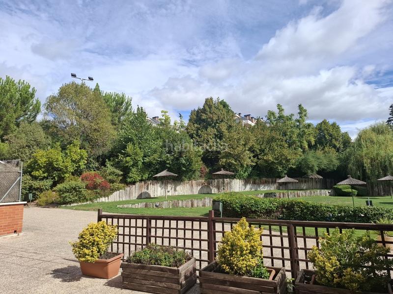 Foto 916ce772-5913-49a7-838f-d46c98cef937. Location appartement avec chauffage parking dans Sector B Boadilla del Monte