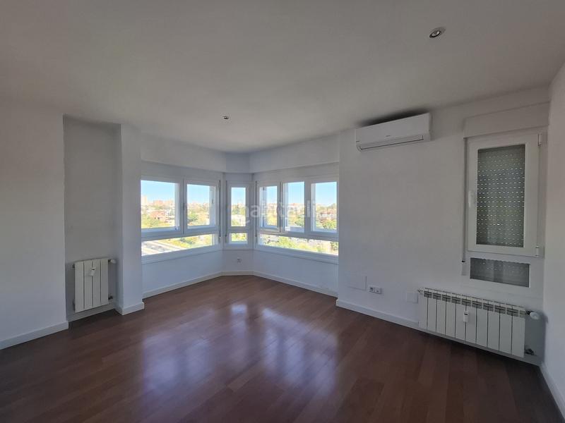 Foto 62a83166-9d6c-4a25-8091-6a02987d67b2. Rent flat with heating parking in Nueva España Madrid