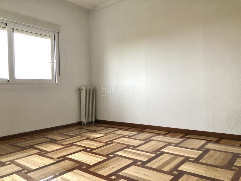 Foto e4e037ba-9293-424a-8131-98b03f0c1567. Rent flat with heating in Jerónimos Madrid