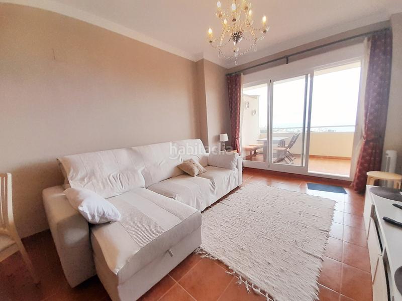 Foto ff09bdd1-40b3-4203-a648-7468610cdc52. Lloguer pis amb aparcament a Calahonda Mijas