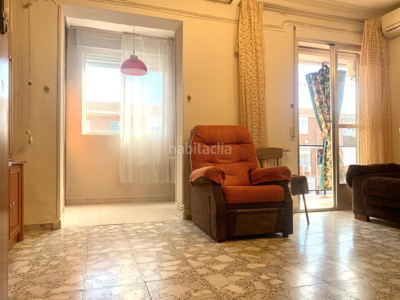 Foto 7dee445b-2da1-4794-b239-35fc1bc22a56. Piso en Aluche Madrid
