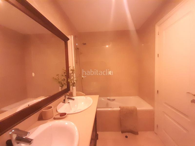 Foto a35e4e6b-80f9-44bc-ac3c-5302e8c5ce88. Location appartement avec chauffage parking dans los arqueros - puerto del almendro Benahavís