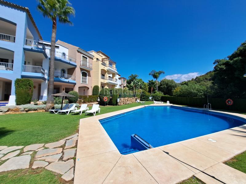 Foto c405428d-b708-466e-bf0f-bf676bba7c9d. Rent flat with heating parking in los arqueros - puerto del almendro Benahavís