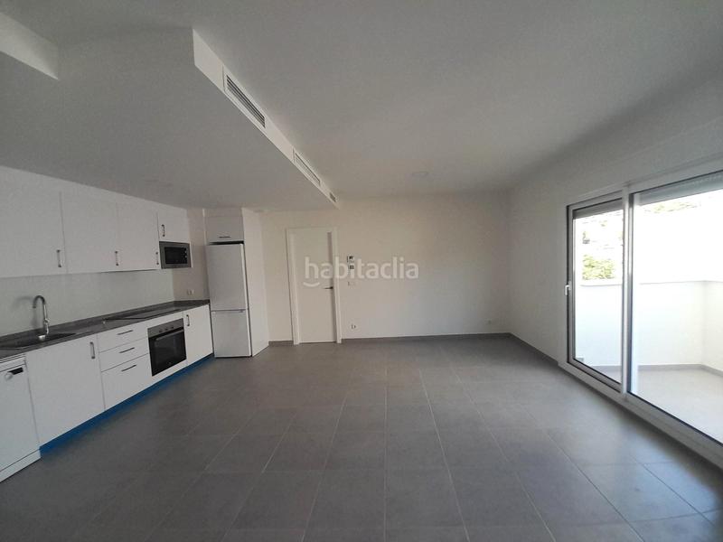 Foto 54f3227b-f1d8-4399-ac92-3ca60eafe7d7. Affitto appartamento con parcheggio in Limonar Málaga