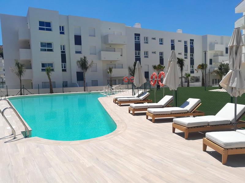 Foto c15c7669-7bd5-4d88-8413-4df2aa5d923f. Affitto appartamento con parcheggio in Limonar Málaga