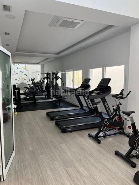 Foto c6519382-fe8a-4c2a-bdab-e9148632d56e. Affitto appartamento con parcheggio in Limonar Málaga