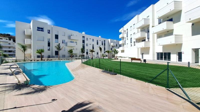 Foto 0464c402-660d-42db-935e-127bdcfeb09f. Lloguer pis amb aparcament a Limonar Málaga