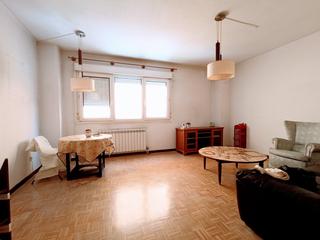 Etagenwohnung in EMILIANO BARRAL