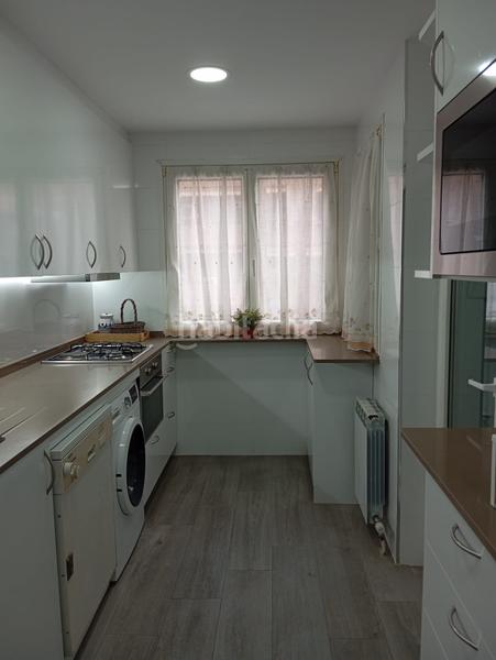 Foto d24e11d2-6e18-45e2-84fc-1f9432eeafb5. Miete etagenwohnung in San Juan Bautista Madrid