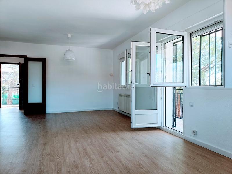 Foto ea6b296a-f123-49a2-8f50-1abd2cee8785. Rent house with heating parking in Soto del Real