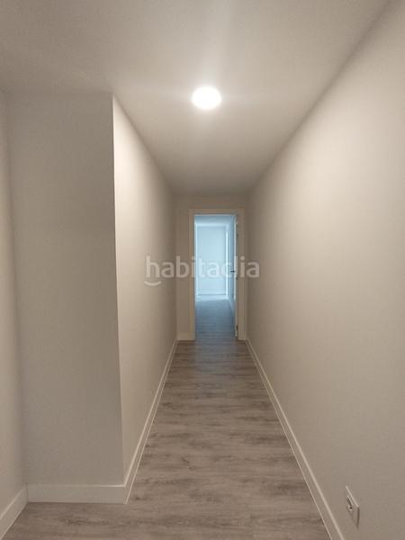 Foto 0aca2103-7597-43e5-9f00-b78a496f54f0. Rent penthouse with parking in Parla este Parla