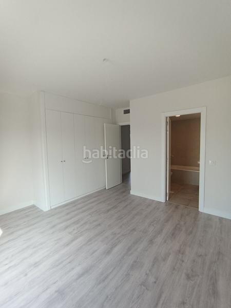 Foto 376e1e46-f1b4-48a9-a1e9-db0cff9da601. Rent penthouse with parking in Parla este Parla