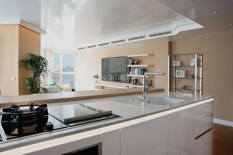 Foto 84681632-495f-48ed-be58-c73a53c3cfc7. Location appartement avec parking dans La Malagueta - Monte Sancha Málaga