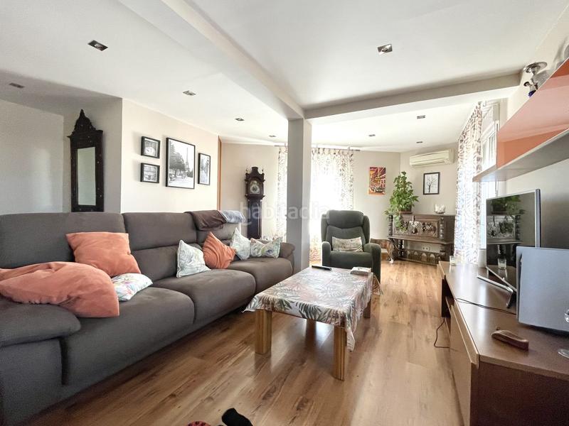 Foto 2ae9ac7c-f47b-4ebd-9d95-24d83aef9cba. Rent penthouse with heating parking in Estrella Madrid