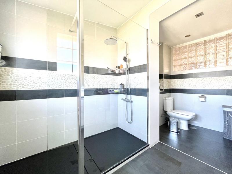 Foto 74468656-e7df-421e-9449-e2093ceda6cb. Rent penthouse with heating parking in Estrella Madrid