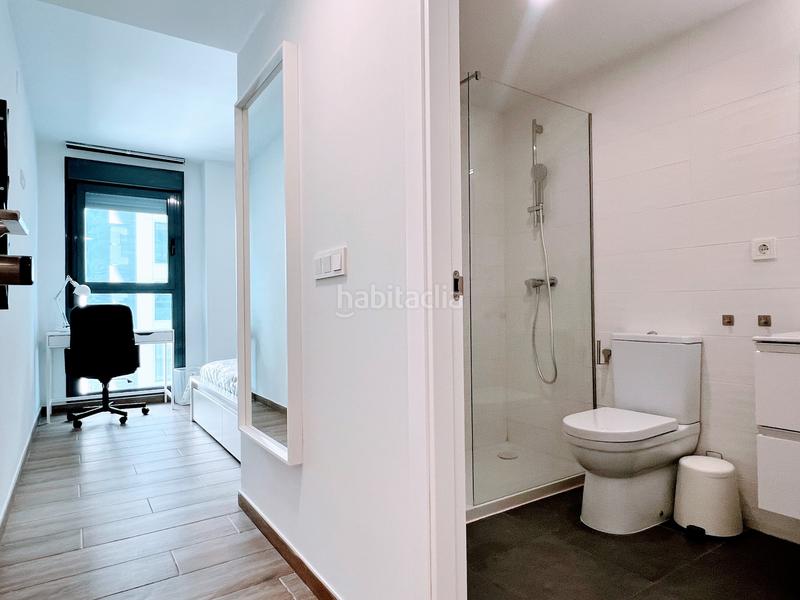 Foto dcc452d9-c893-47b4-a4ad-d21ef3ab8daa. Location appartement avec parking dans Malilla Valencia