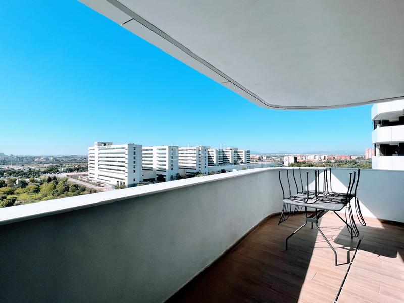 Foto 37371dde-8fa9-48f2-8e0c-eaa5a6614b00. Rent flat with parking in Malilla Valencia