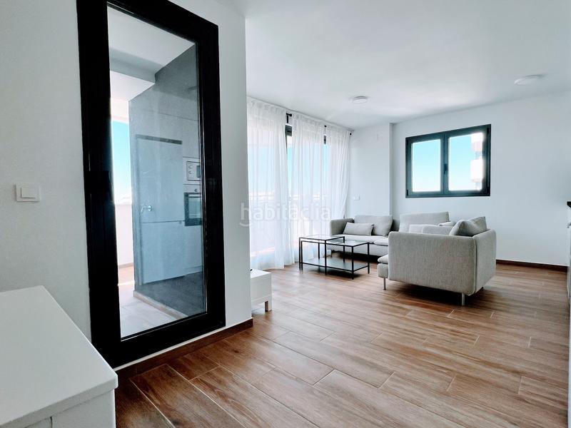 Foto 4d3de234-3168-4f7f-b5f0-a0f6716571ce. Rent flat with parking in Malilla Valencia