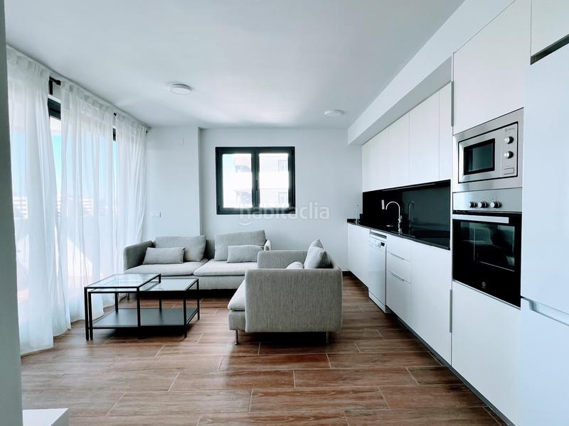 Foto 8a54328b-8202-4838-9cc2-3c5579e6b959. Rent flat with parking in Malilla Valencia