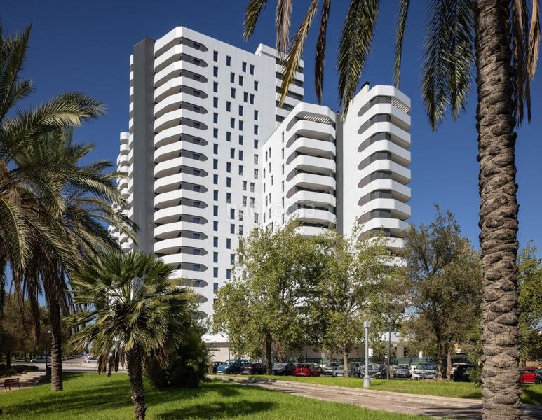 Foto b004a13a-7663-4712-8cf0-4bed723d3c04. Rent flat with parking in Malilla Valencia