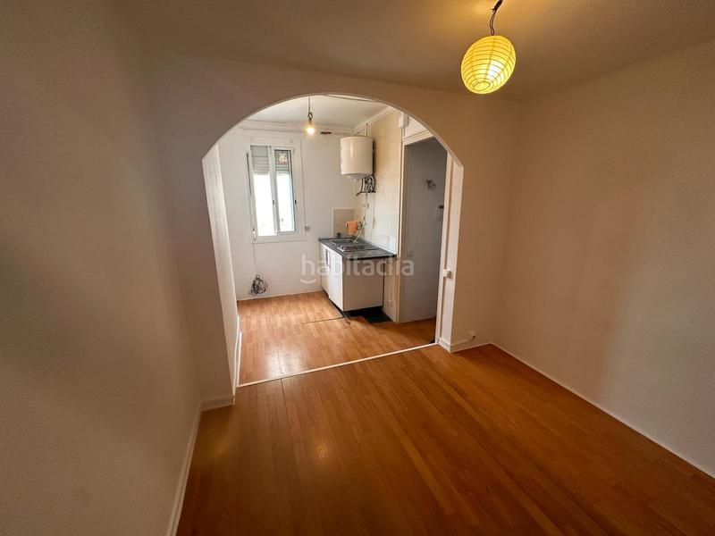 Foto 0f32782a-485b-46a4-9a19-e21f12016cb7. Estudio en Vila de Gràcia Barcelona