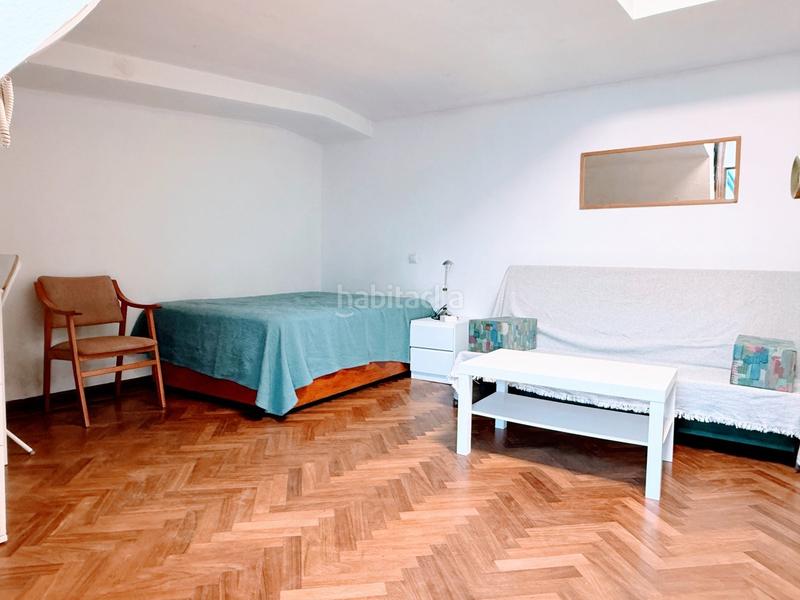 Foto f6a4ba47-56c3-440d-8cbf-44b75f0f2e24. Rent studio with heating in Embajadores-Lavapiés Madrid