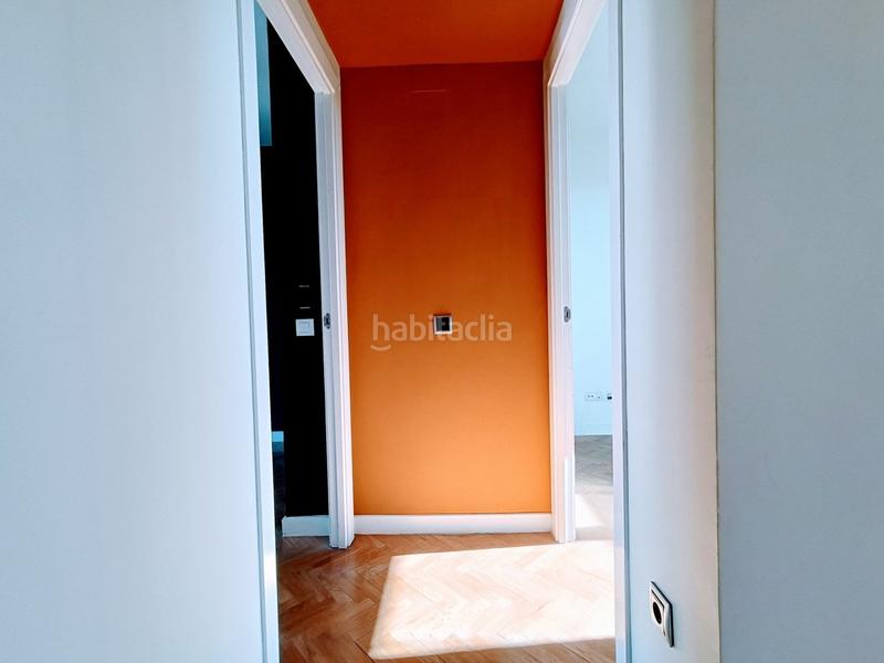 Foto 122a8473-0a24-4137-a215-b34479d0ae32. Rent penthouse with heating parking in Sanchinarro Madrid