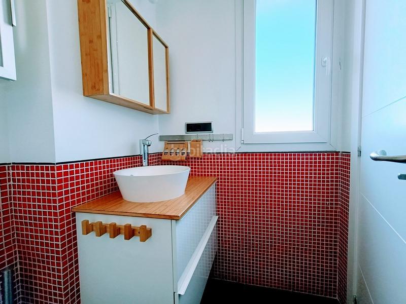 Foto 25074b98-620d-4b44-a622-278652d5cb8e. Rent penthouse with heating parking in Sanchinarro Madrid