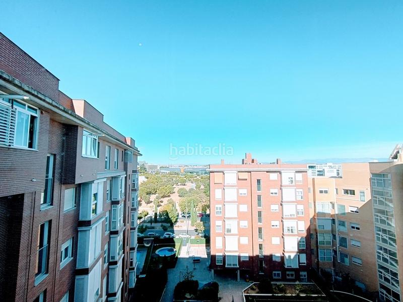 Foto 4f63ab0c-677e-4203-a5fb-57db42341daa. Rent penthouse with heating parking in Sanchinarro Madrid
