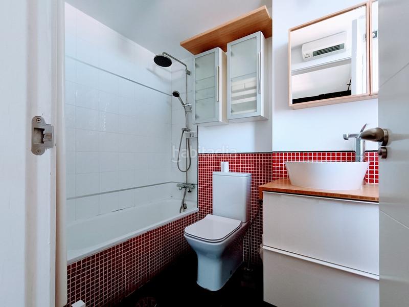 Foto 8db4be88-8047-4324-b129-3e1ca25f5160. Rent penthouse with heating parking in Sanchinarro Madrid