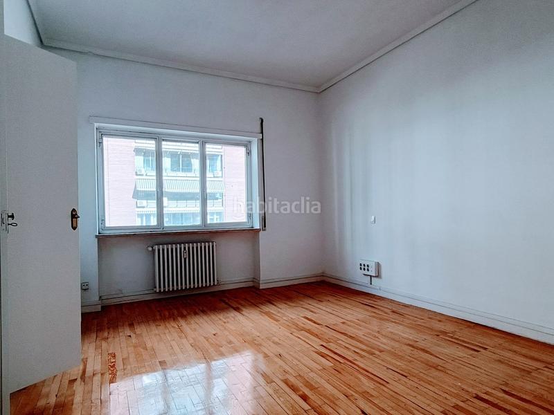 Foto 371a7181-230a-44b9-baf2-a7cc4fafc0a1. Rent flat with heating in Castillejos-Cuzco Madrid