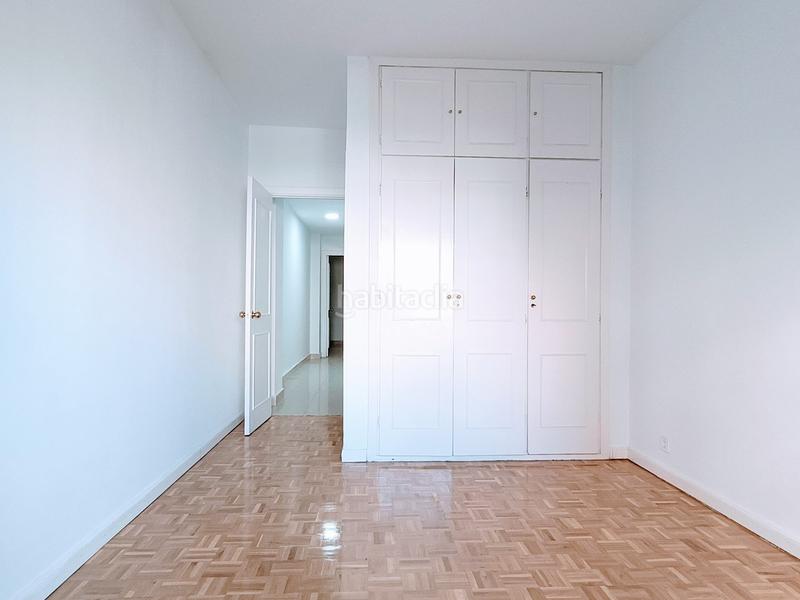 Foto a9f8c4d9-fc61-4d45-81ad-42ef7e562b07. Miete etagenwohnung mit heizung in Sol Madrid