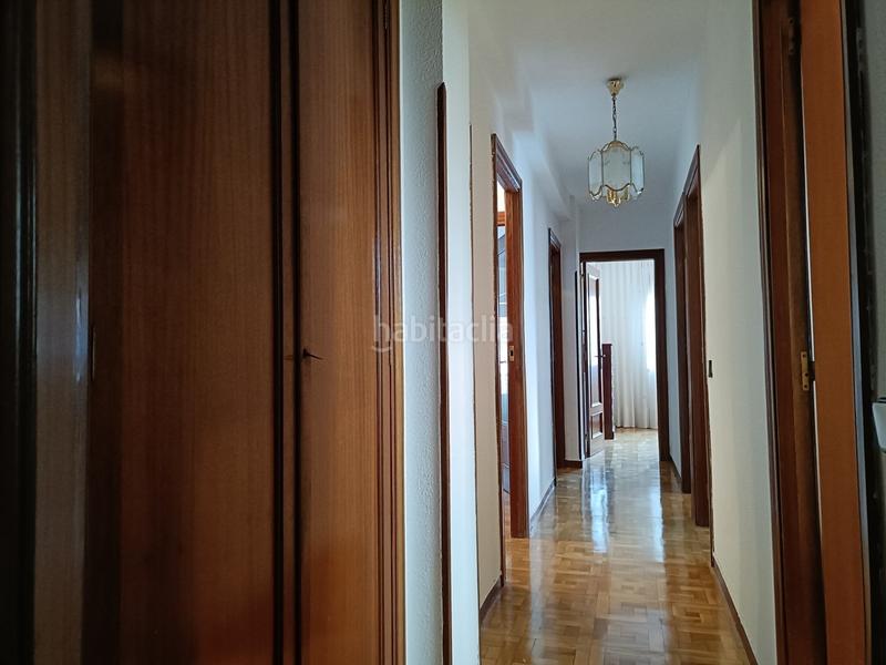 Foto 9107157f-c13e-4ab4-a63e-695544617d56. Rent flat with heating parking in Vinateros Madrid