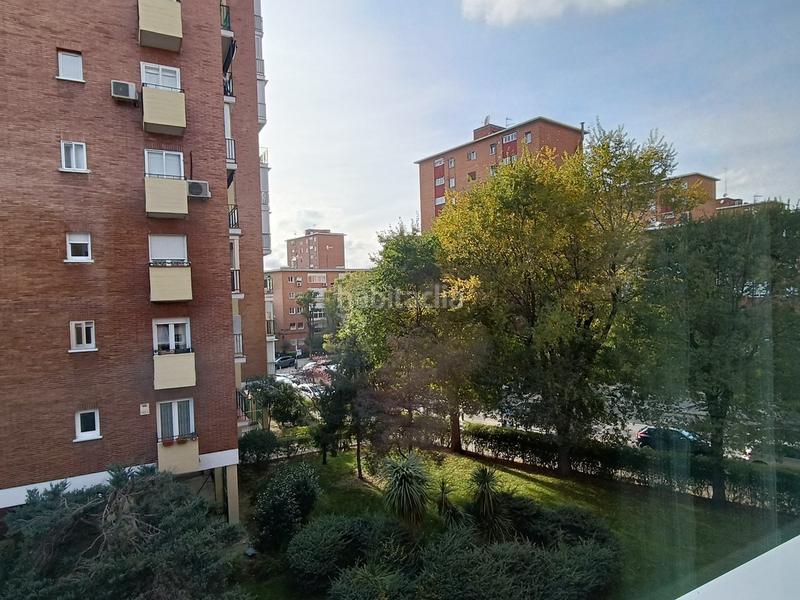 Foto c4f2050a-94b3-4a35-b456-93cae7f4961e. Rent flat with heating parking in Vinateros Madrid