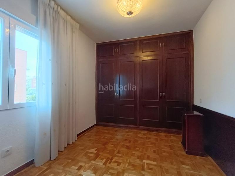 Foto 983881b2-128d-4af4-adc4-bc7b590b77da. Alquiler piso en Vinateros Madrid
