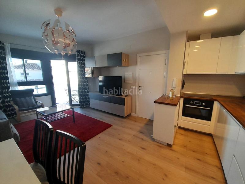 Foto 0d1da7fd-bceb-40b7-8711-236544a5b520. Alquiler piso en Centro ciudad Fuengirola