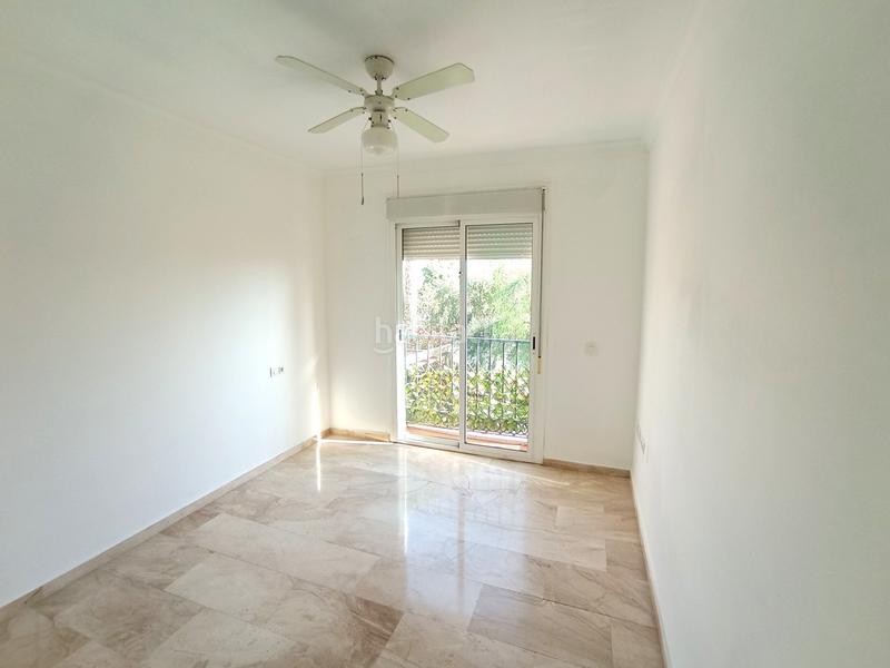 Foto ae8bc8df-a31c-4e20-a377-facbcd2dd502. Rent semi detached house with parking in Chilches