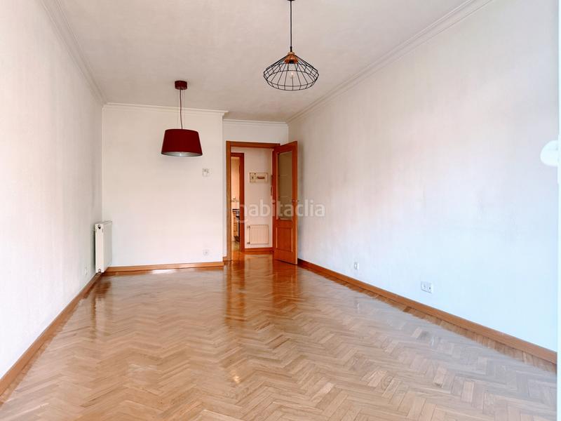 Foto e6443fe7-db71-49ba-adbc-3e6bad2eb052. Appartamento con riscaldamento parcheggio in Abrantes Madrid