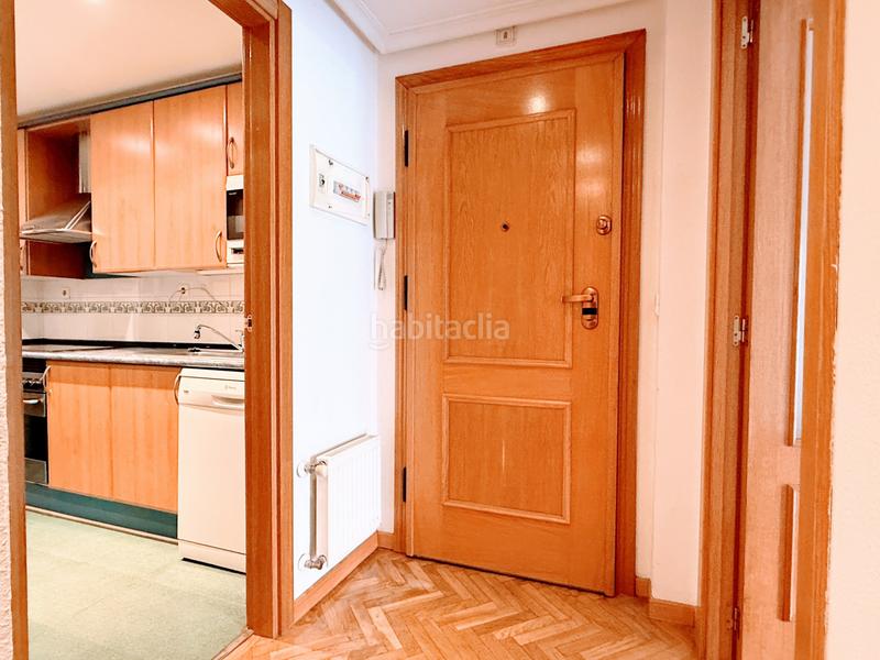 Foto 10b9d431-763d-47f4-855a-ab42dbd60be1. Piso en Abrantes Madrid