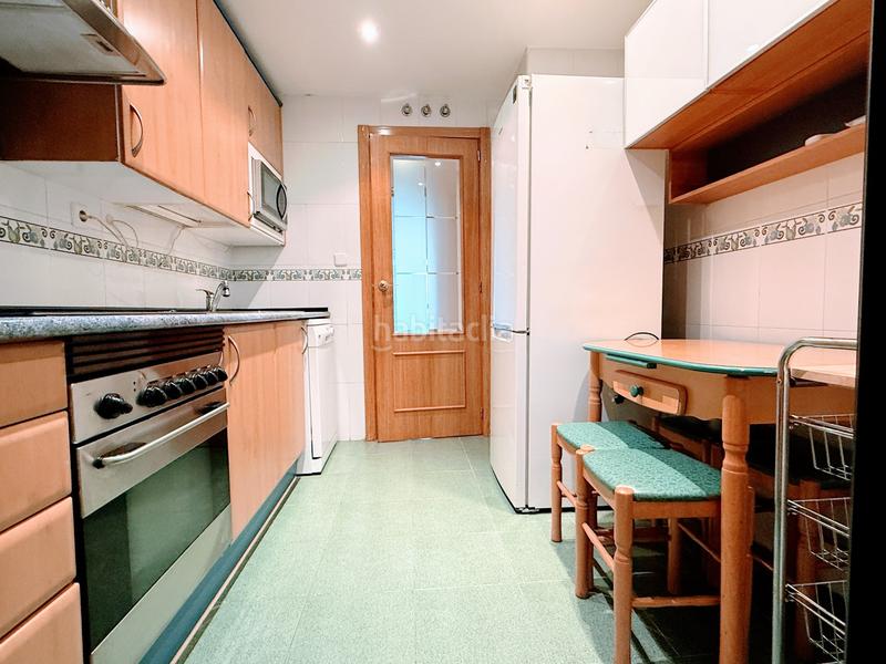 Foto 15cea860-280f-41ba-8ce3-51e8ea972642. Piso en Abrantes Madrid