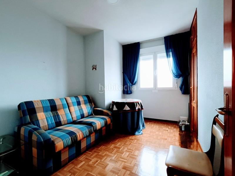 Foto 1b2044c4-ecbb-446d-a3c7-41ed75644840. Rent flat with heating in Lucero Madrid