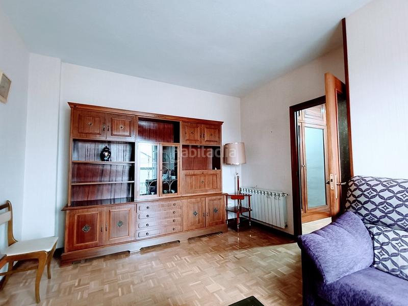 Foto defd5c86-284e-40d8-b44e-3d43b2b34204. Rent flat with heating in Lucero Madrid