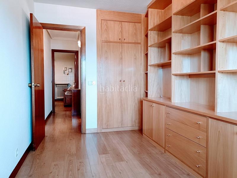 Foto 519f71c1-422f-4e50-8d47-3438e8607813. Location appartement avec chauffage parking dans La Paz Madrid