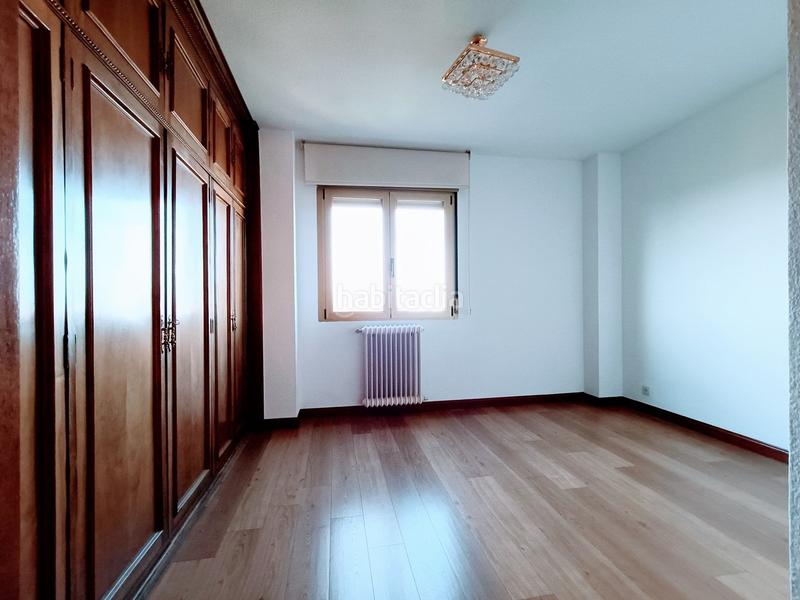 Foto 3c00ca65-58f1-4ea0-b091-10761f707c17. Rent flat with heating parking in La Paz Madrid