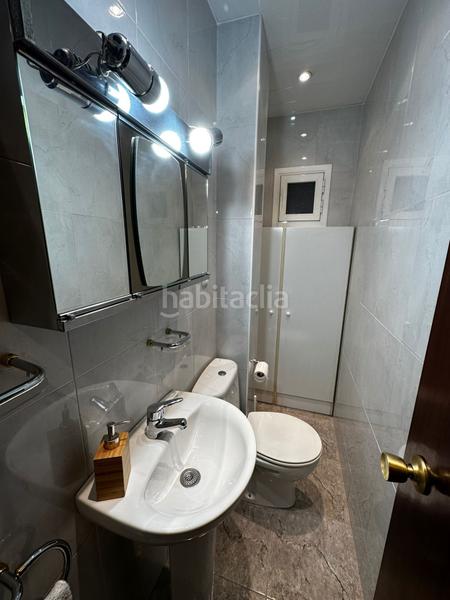 Foto ef4b795f-9995-42f8-98fa-b67f5a747c5a. Alquiler piso en Sant Antoni Barcelona