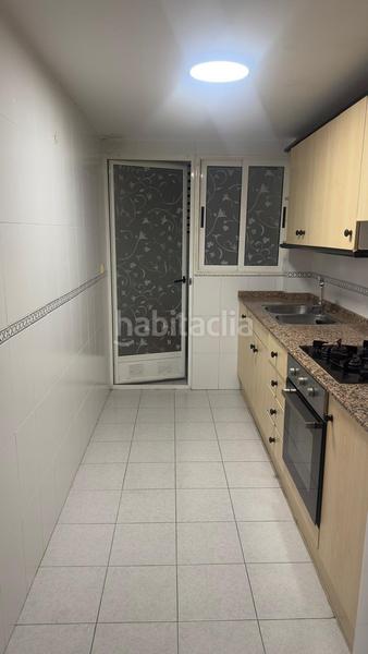 Foto d30eb675-03b2-4acc-b931-b0cd2cb491bc. Rent flat with parking in Riba - roja de Túria